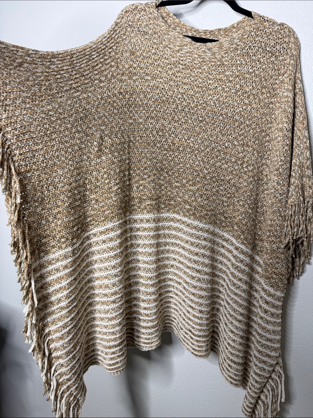 Ivory Taupe Lightweight Chenille Poncho With Fringe O/S. NEW! - Picture 6 of 9